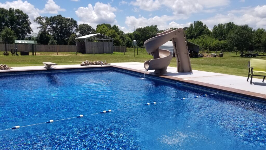 Expert Pool Maintenance Services in Central Arkansas