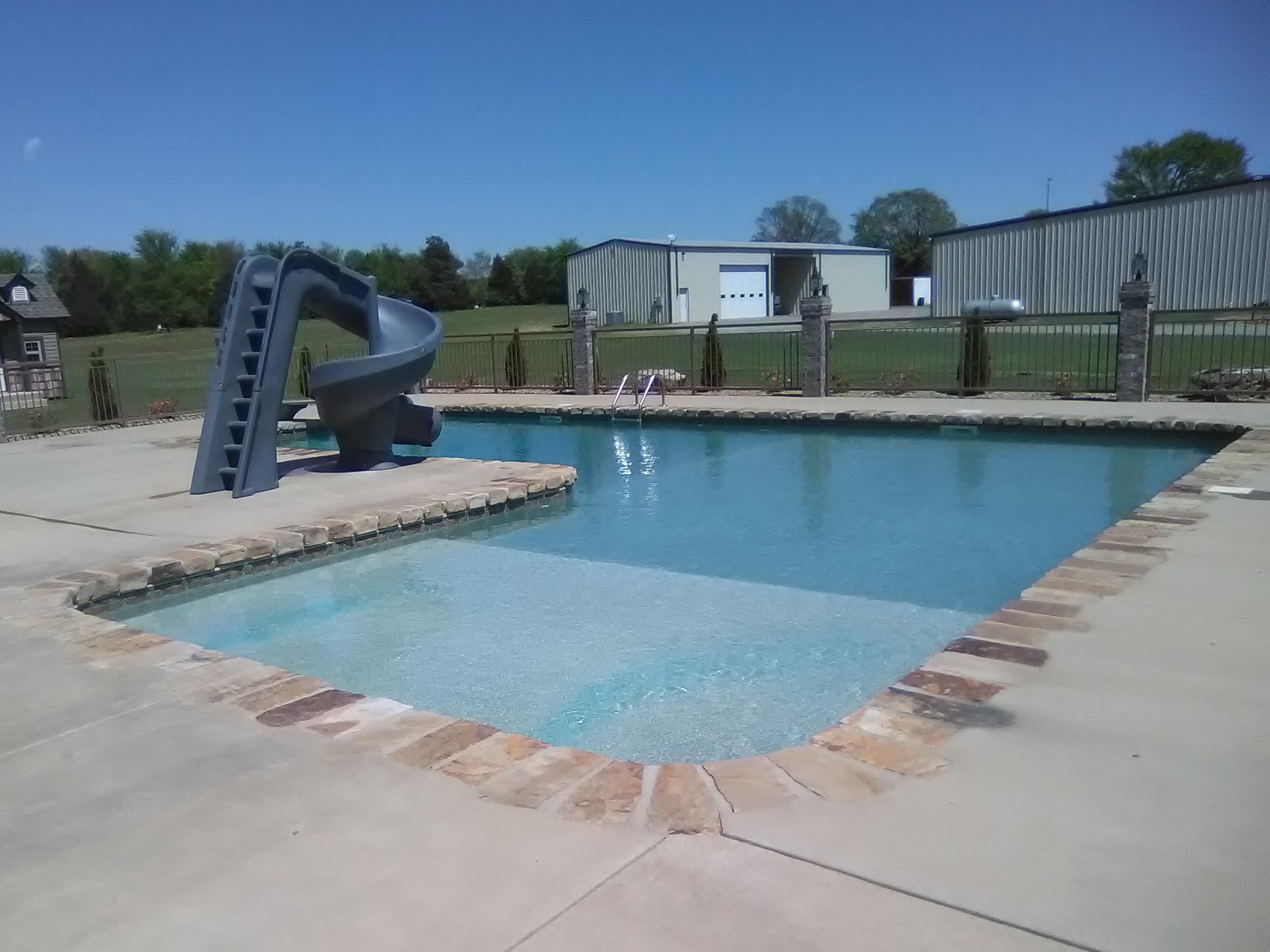 Why Choose Professional Pool Repair Services in Searcy, AR